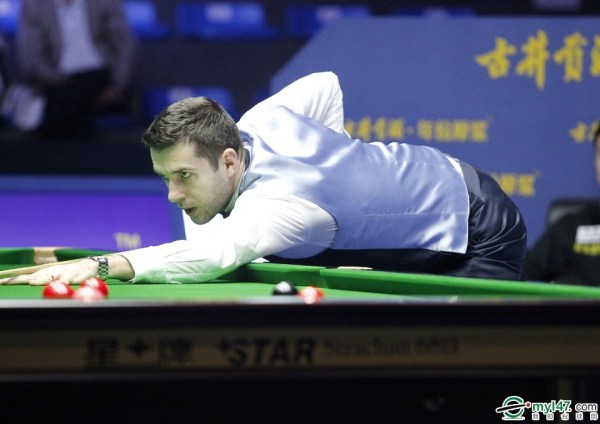 身前再用手 身前再用手